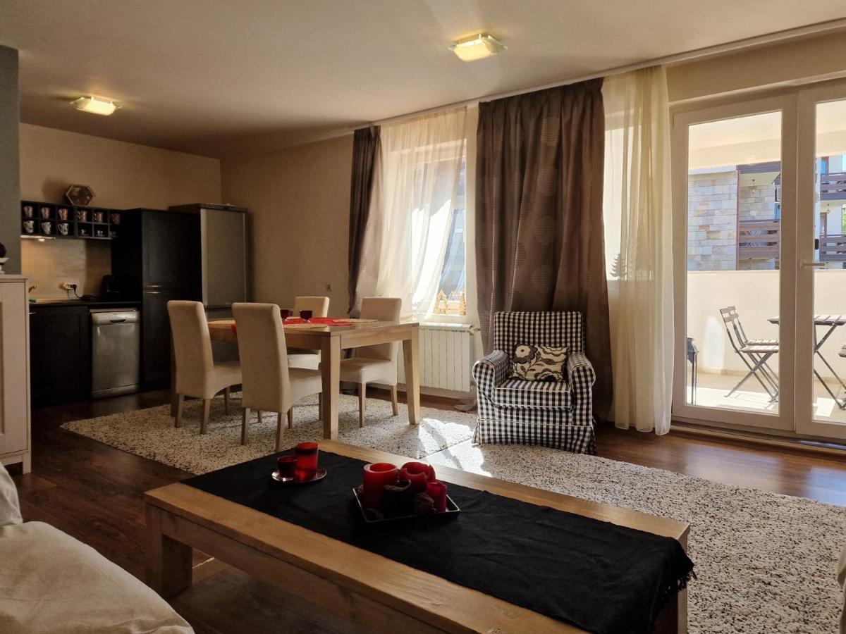 Bansko Royal Towers - 2Bd Flat With Parking By Flat Mаnager Apartman Kültér fotó